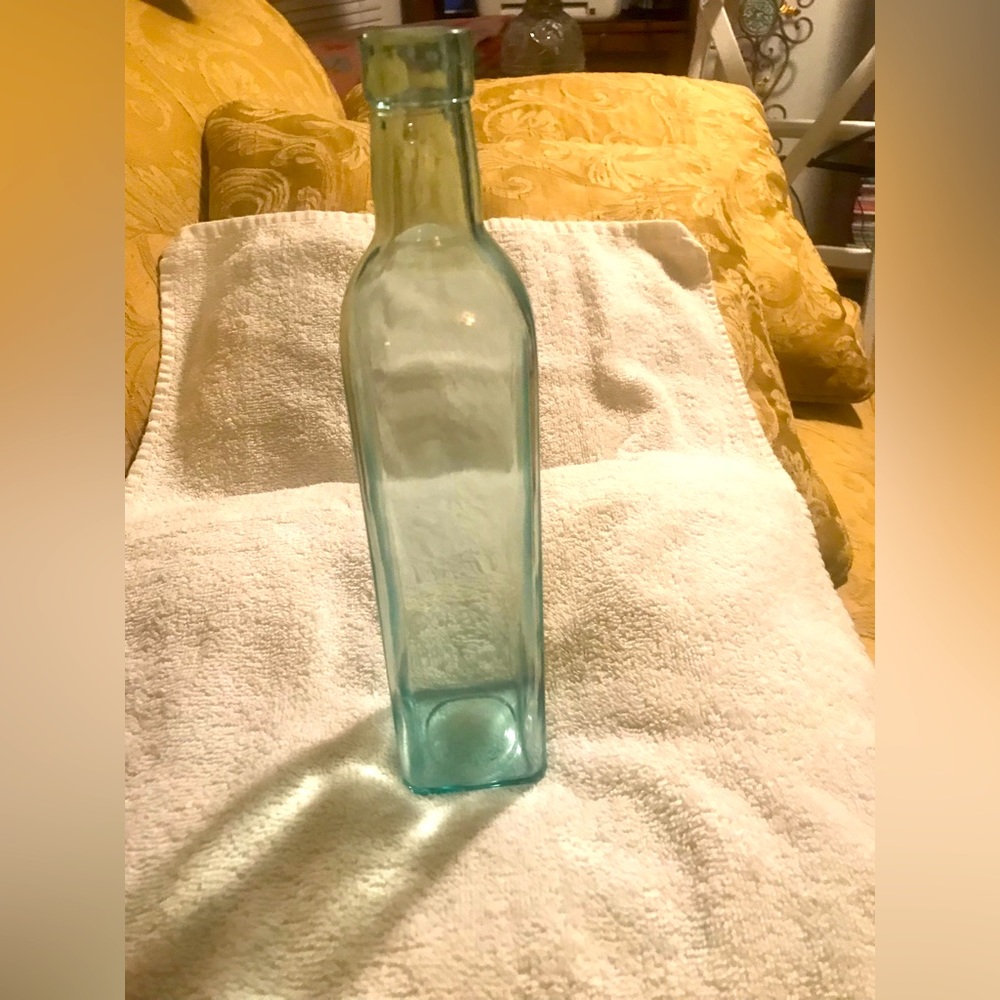 aqua Square glass bottle